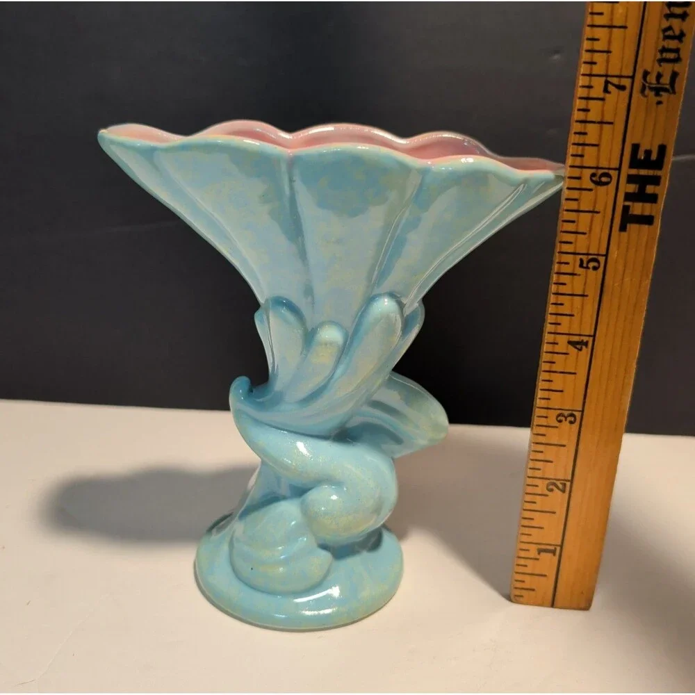 Vintage Gonder Pottery Cornucopia Horn of Plenty Vase Blue Speckle Pink 6 Inch